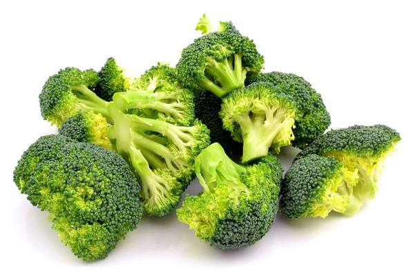Brócoli sobre fondo blanco - Foto, Imagen