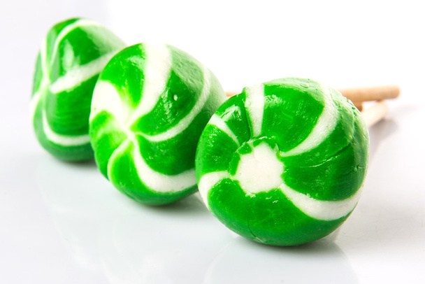 Dulces de menta verde
 - Foto, Imagen