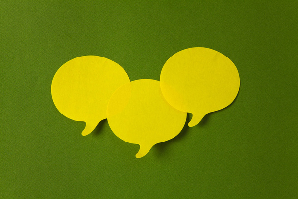 Жовтий слова бульбашки
 - Фото, зображення