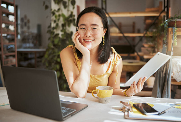 Happy, research and tablet with portrait of asian woman in startup for management, planning and strategy. Idea, vision and creative with small business owner for branding, agenda and web design. - Fotoğraf, Görsel