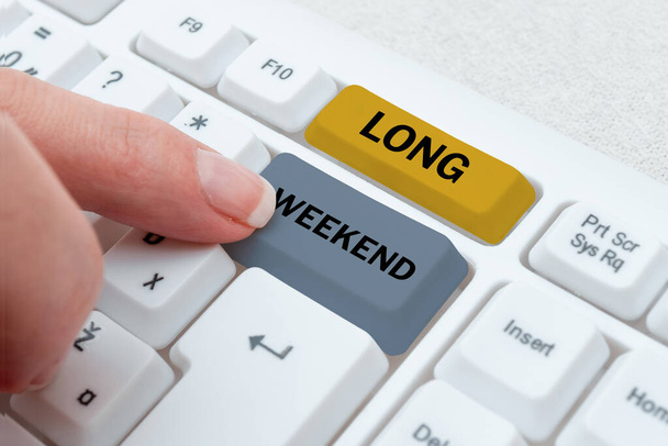 Λεζάντα κειμένου που παρουσιάζει Long Weekend, Λέξη για παρατεταμένες διακοπές - Φωτογραφία, εικόνα