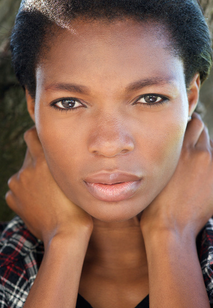 Güzel genç siyah kadın moda modeli yüz - Fotoğraf, Görsel