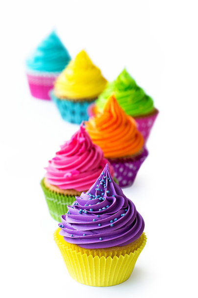 σειρά από πολύχρωμα cupcakes - Φωτογραφία, εικόνα