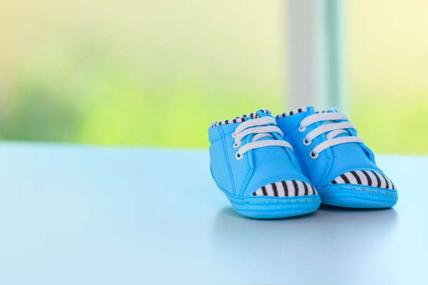 Zapatos de bebé
 - Foto, Imagen