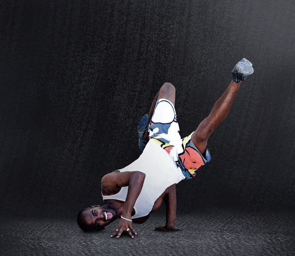 Young man dancer in new stay pose at raine - Фото, зображення