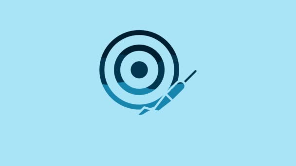 Blue Classic dart board and arrow icon isolated on blue background. Dartboard sign. Game concept. 4K Video motion graphic animation. - Felvétel, videó