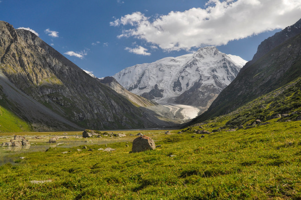 Tien-Shan v Kyrgyzstánu - Fotografie, Obrázek