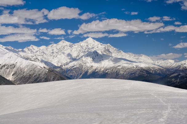 Kaukasuksen vuoristo, Svaneti
 - Valokuva, kuva