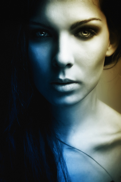 Extravagant beautiful girl dark portrait - Photo, Image