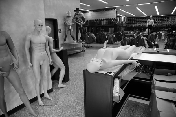 Mannequins. Naked Mannequins in a clothing store.  mannequins without clothes in a shop. Naked plastic dummies  in a store. - Photo, Image