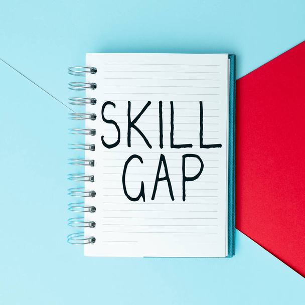 Testo che mostra ispirazione Skill Gap, Business idea Riferirsi a una persona debolezza o limitazione di knowlege - Foto, immagini