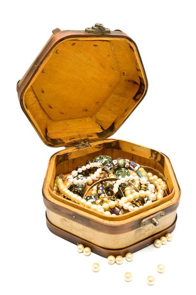 Wooden treasure chest with jewelry - 写真・画像