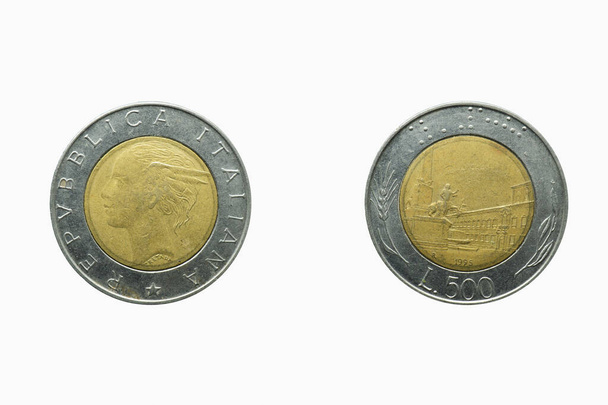 Ιταλία 500 λιρέτες, νόμισμα Ιταλία, στούντιο πυροβόλησε κατά λευκό backgroun - Φωτογραφία, εικόνα