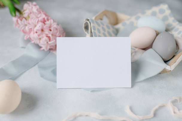 mockup postcard on an easter theme in pastel colors, mockup card on an easter background - Zdjęcie, obraz