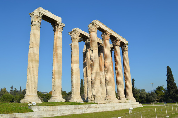 Ερείπια του ναού του Ολυμπίου Διός στην Αθήνα - Φωτογραφία, εικόνα