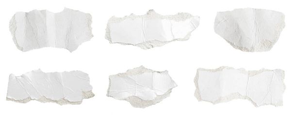 um pedaço de papel branco sobre um fundo branco isolado - Foto, Imagem