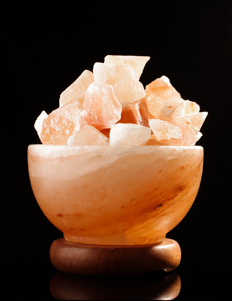 Lámpara de sal del Himalaya comodidad y concepto de confort
 - Foto, Imagen