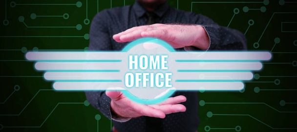 Légende textuelle présentant Home Office, Word pour espace désigné dans une résidence de personnes pour affaires officielles - Photo, image