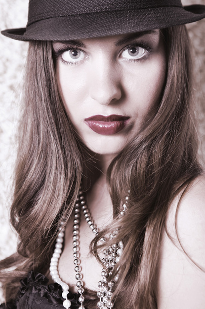 Expressive fashion portrait of young woman - Fotografie, Obrázek
