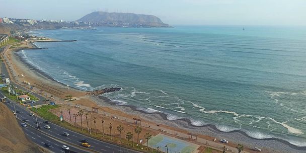 LIMA, PERU - April 25, 2022: Beautiful Pacific Ocean coast in Miraflores city area in Lima, Peru.  - Photo, Image