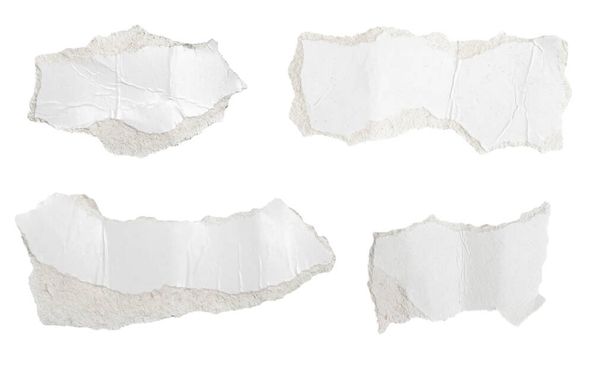 ein weißes Blatt Papier auf einem isolierten weißen Hintergrund - Foto, Bild