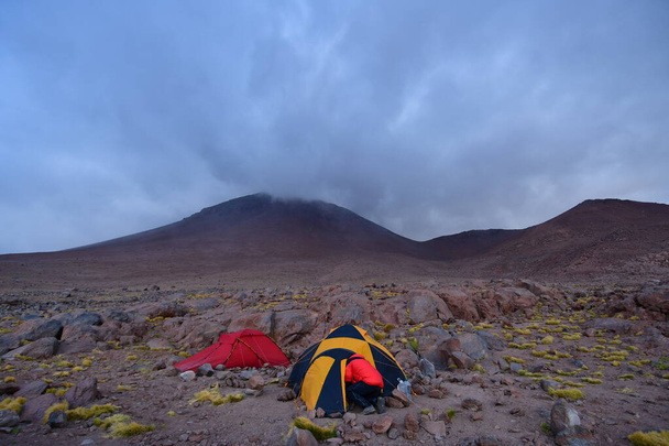 Basecamp Acamarachi puna de atacama Andes Χιλή αναρρίχηση. Υψηλής ποιότητας φωτογραφία - Φωτογραφία, εικόνα