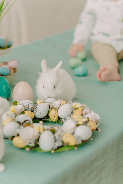 easter decor in pastel colors, easter interior decoration - 写真・画像