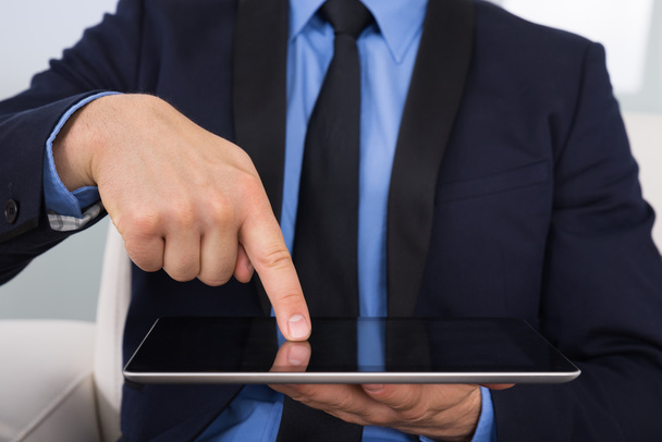 Businessman Touching Digital Tablet - Fotoğraf, Görsel