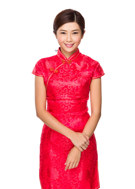Aziatische vrouw in rode jurk - Foto, afbeelding