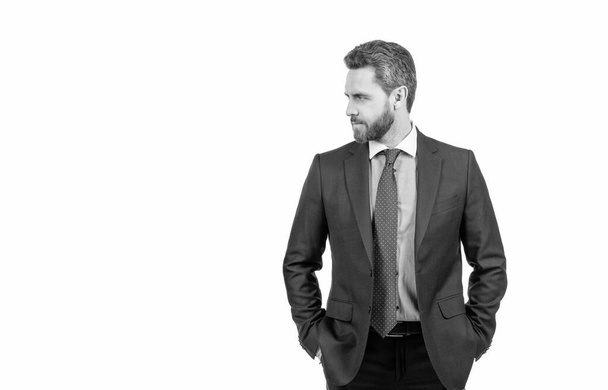 Vážný podnikatel profesionální muž nosit obchodní oblek izolované na bílém kopírovacím prostoru, šéfe. - Fotografie, Obrázek