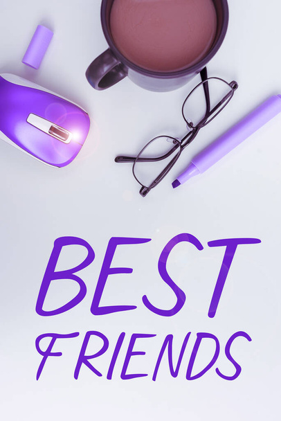 Texto presentando Mejor Amigos, Palabra Escrito en Una persona que valoras por encima de otras personas para siempre amigos - Foto, Imagen