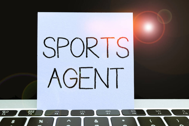 Kézírás szöveg Sport ügynök, Internet Concept személy kezeli toborzás felvenni a legjobb sportolók egy csapat - Fotó, kép