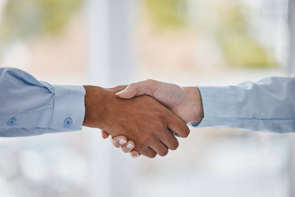 B2B partnership meeting or business people handshake for welcome, collaboration or company teamwork. Diversity, networking or shaking hands for success deal, thank you or corporate support and trust. - Zdjęcie, obraz