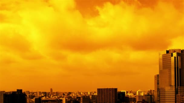 Video van hemel, wolken, stad en gebouwen, zonsondergang - Video