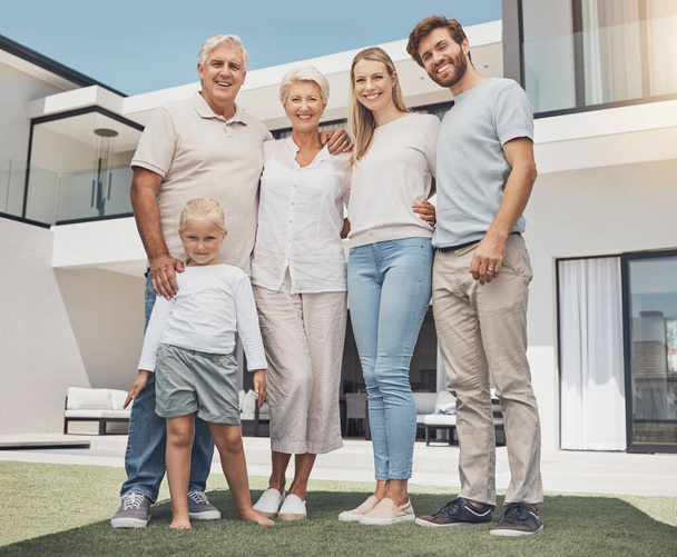 Senior family, parents and child backyard at luxury house, property or real estate in happy group portrait. Love, home and people or elderly grandmother, father with kids for investment or retirement. - Zdjęcie, obraz