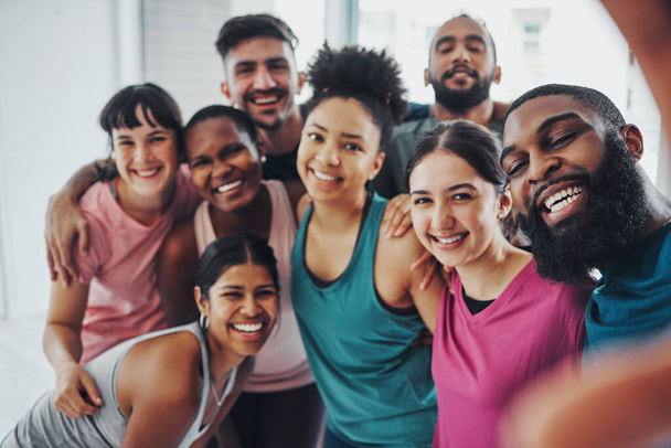 Fitness, gym and selfie of group of friends excited for workout, exercise goals and training together. Sports club, diversity and portrait of happy people smile for motivation, yoga and pilates class. - Fotografie, Obrázek