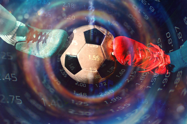 Dva soupeřící hráči před fotbalovým míčem - Fotografie, Obrázek