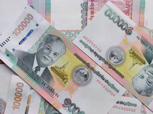 Banconote Laos Kip primo piano. Esperienza finanziaria. Valuta del Laos - Kip. Struttura e sfondo del Laos Kip denaro, banconote in valuta pronte per il cambio e gli investimenti aziendali - Foto, immagini