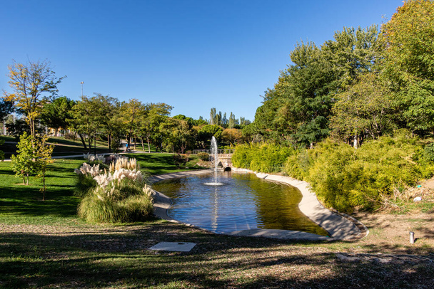 Openbaar park genaamd San Isidro in Madrid, plaats van viering van de festivals van de stad - Foto, afbeelding