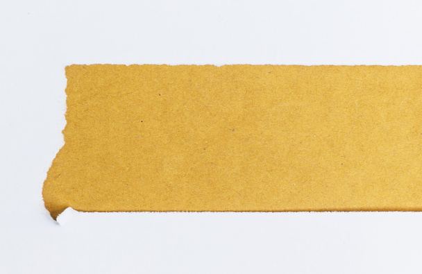 Порванная бумага с пробелами для текста на старинном коричневом фоне
 - Фото, изображение