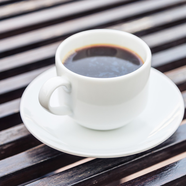 Tasse à café sur table en bois - Photo, image