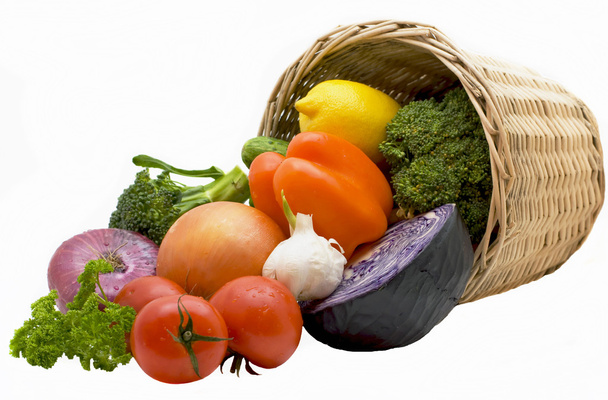 cesta con verduras - Foto, imagen