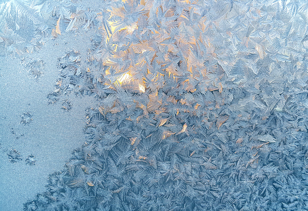 冬のガラスの氷のパターン - 写真・画像