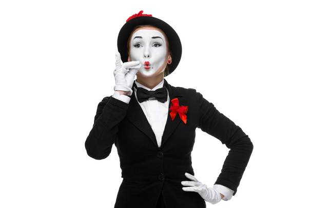 Portrait of the mime representing something very small in size - Foto, Imagen