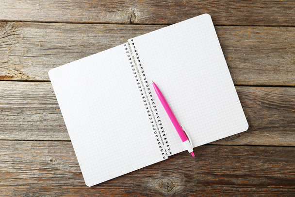 Notebook with pink pen - Foto, Imagen