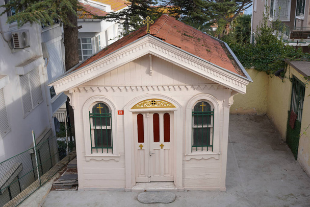 Old Chapel in Buyuk Ada, Istanbul City, Turkiye - Zdjęcie, obraz