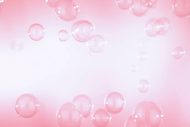 Beautiful Pink Soap Bubbles Abstract Background. Defocus, Blurred Celebration, Romantic Love ValentinesTheme. Circles Bubbles. Freshness Soap Sud Bubbles Water - Fotoğraf, Görsel