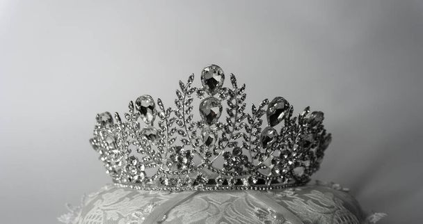 Diamentowa Srebrna Korona na konkurs piękności Miss - Zdjęcie, obraz