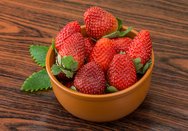 frische reife Erdbeeren - Foto, Bild