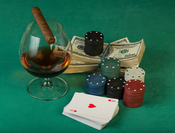 Poker chips and dollar bills - Fotoğraf, Görsel